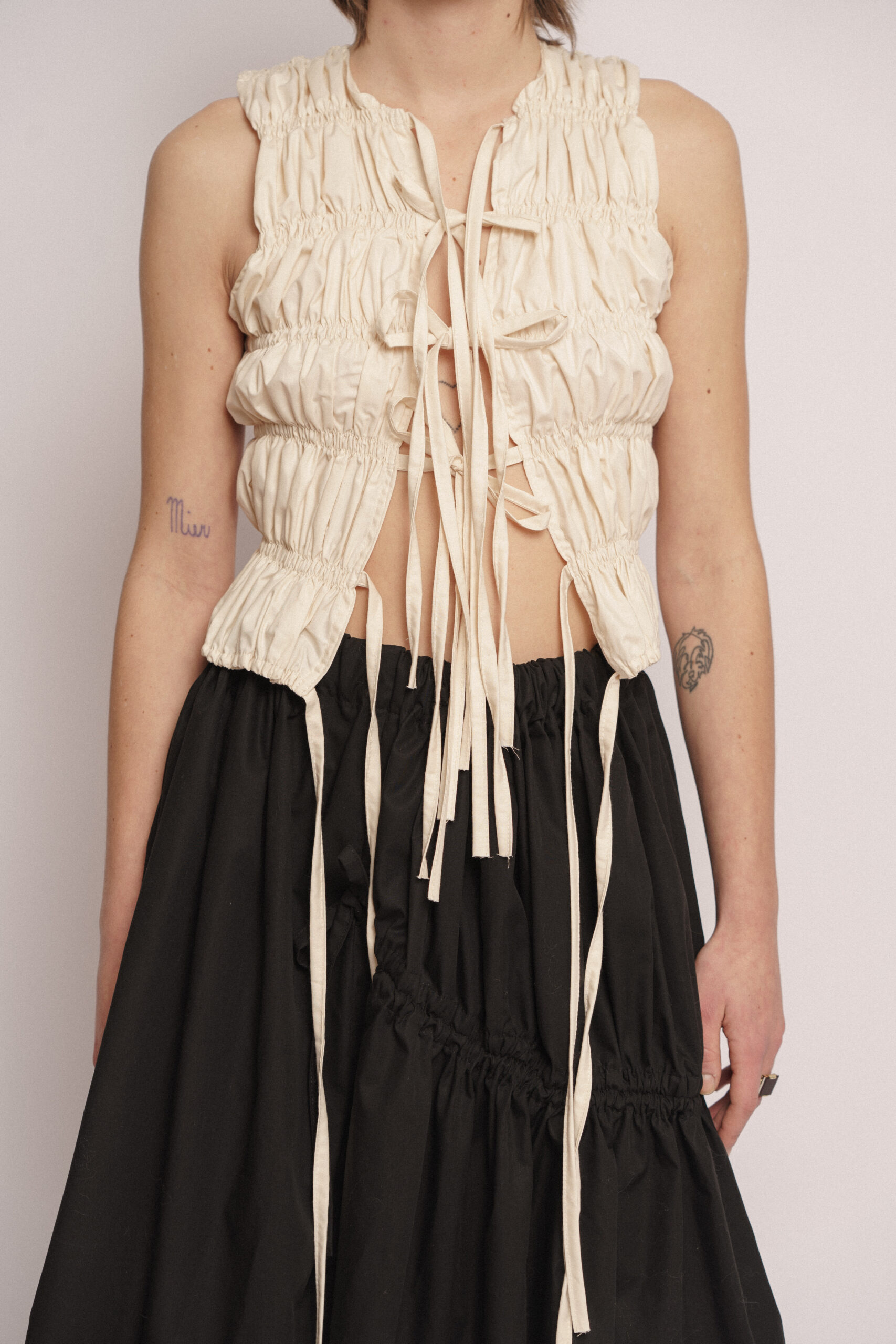 Vest Cream